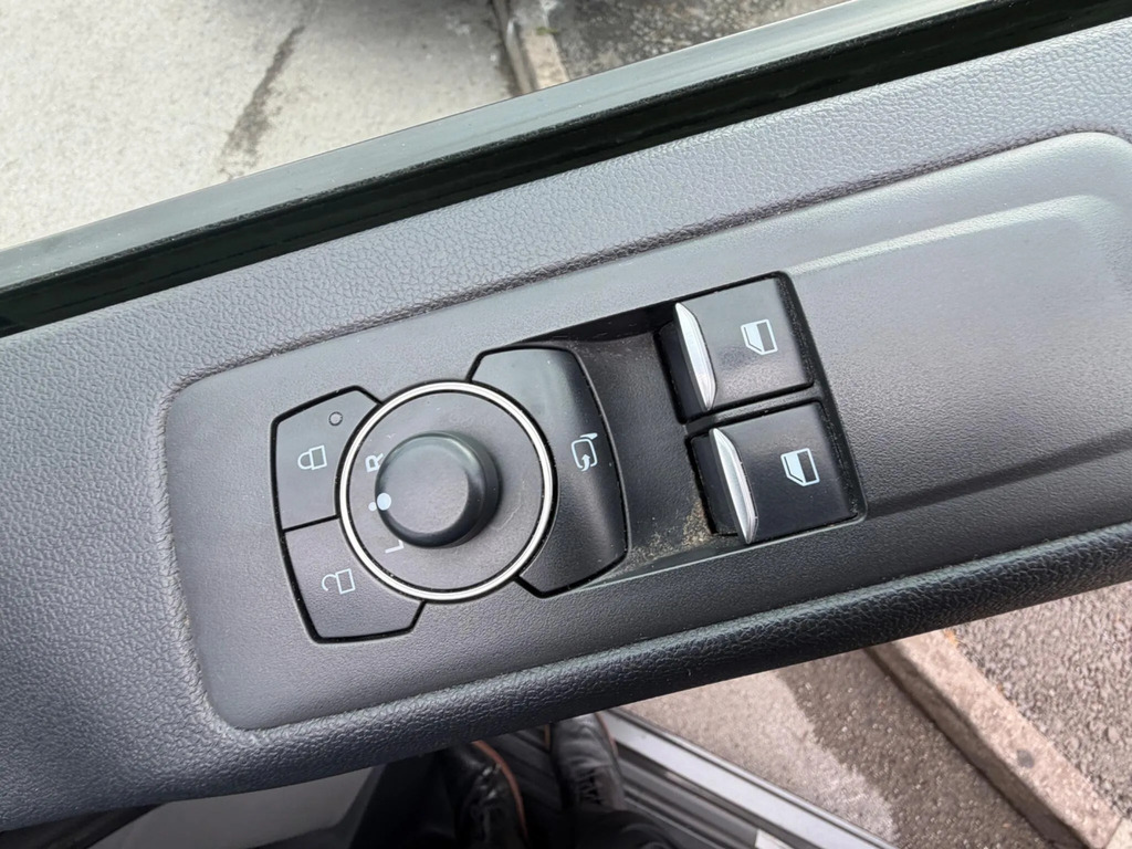 Ford Transit Custom 320 Limited Ecoblue #13