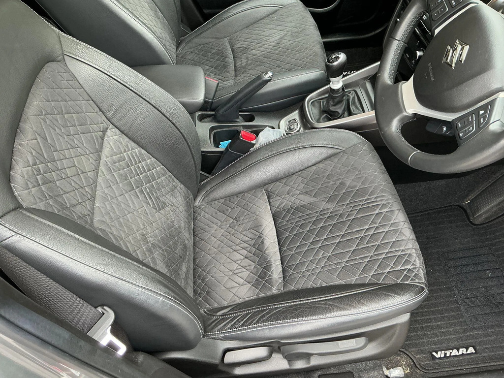 Suzuki Vitara Suv Black #16