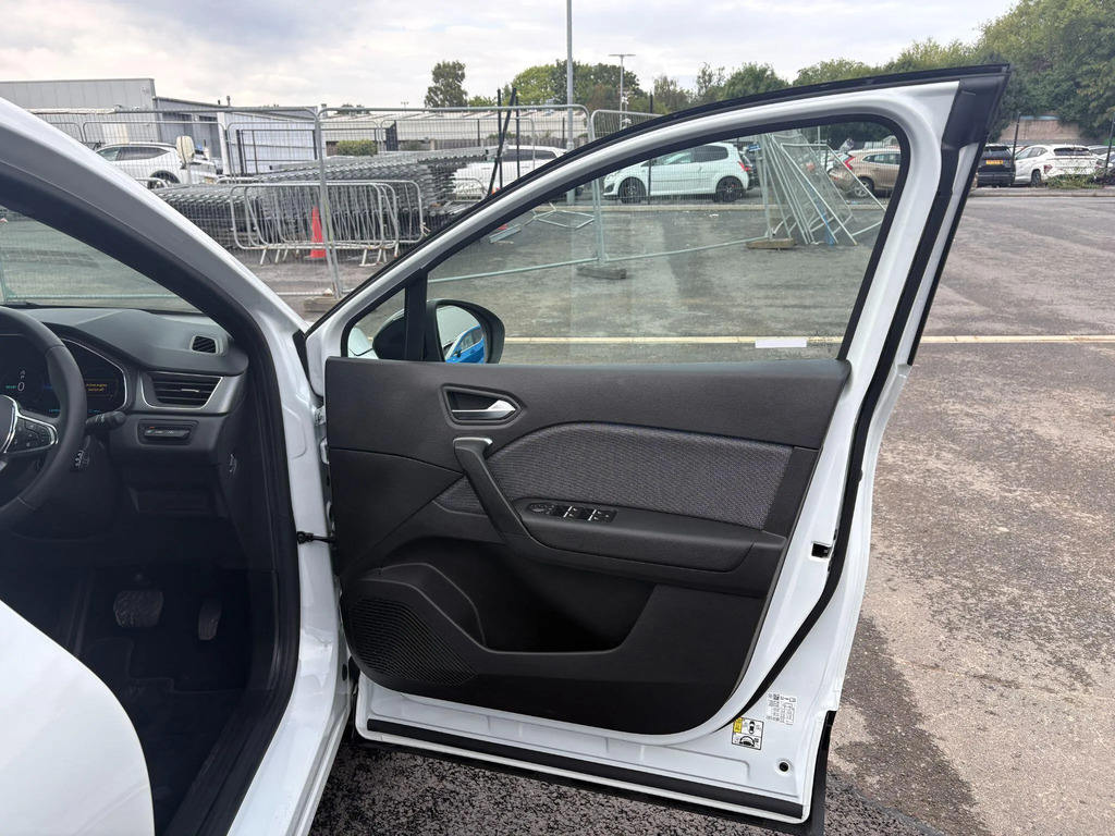 Renault Captur 1.6 E Tech E Tech Engineered Suv Hybrid White #11