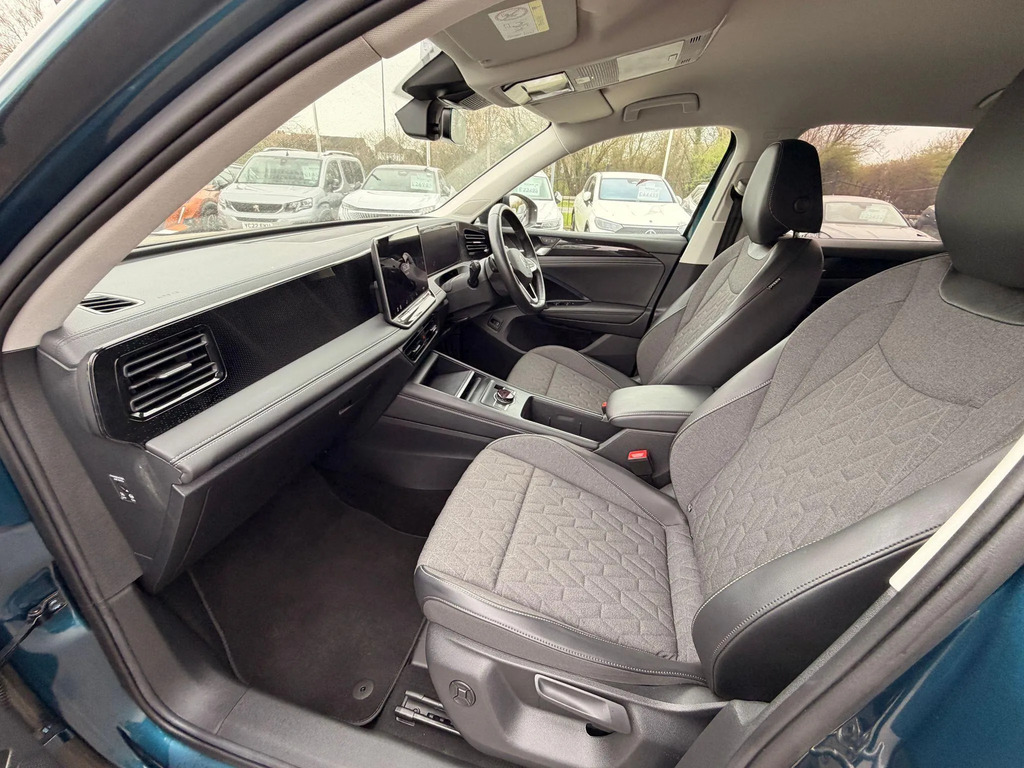 Volkswagen Tiguan R-line Edition 1.5 Tsi 150Ps 7-Speed Dsg White #22