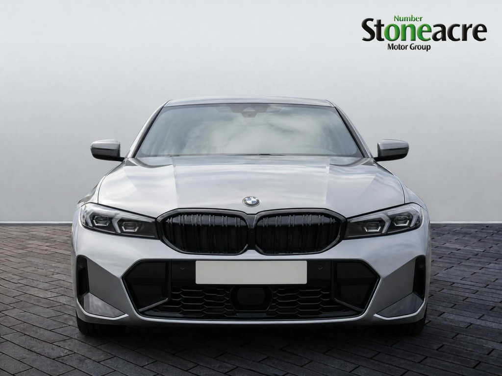 BMW 3 Series M Sport Black #8