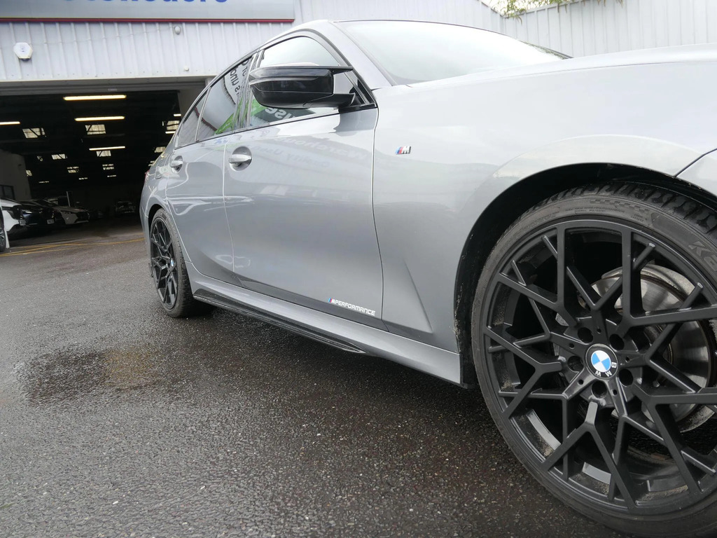 BMW 3 Series M Sport Black #23