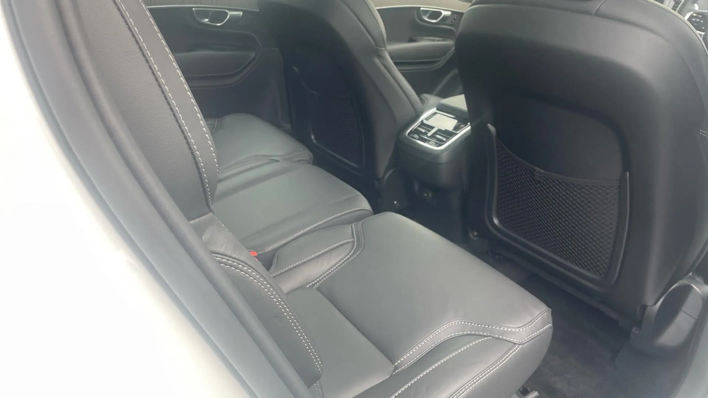 Volvo XC90 Plus Black #31