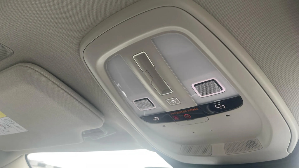 Volvo XC90 Plus Black #26