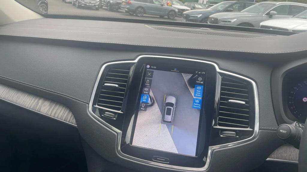 Volvo XC90 Plus Black #17
