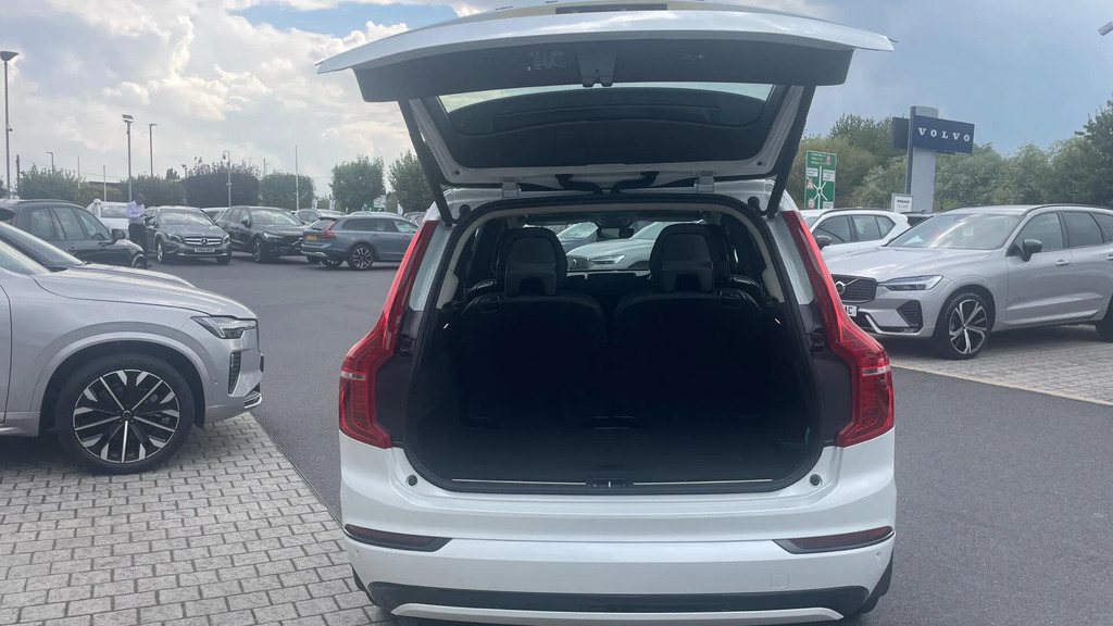 Volvo XC90 Plus Black #13