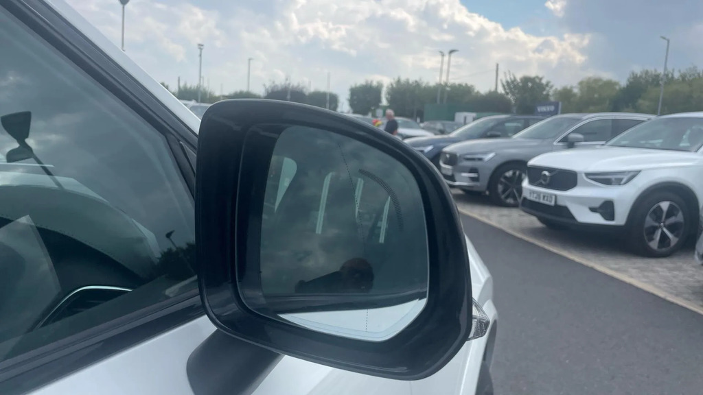 Volvo XC90 Plus Black #30