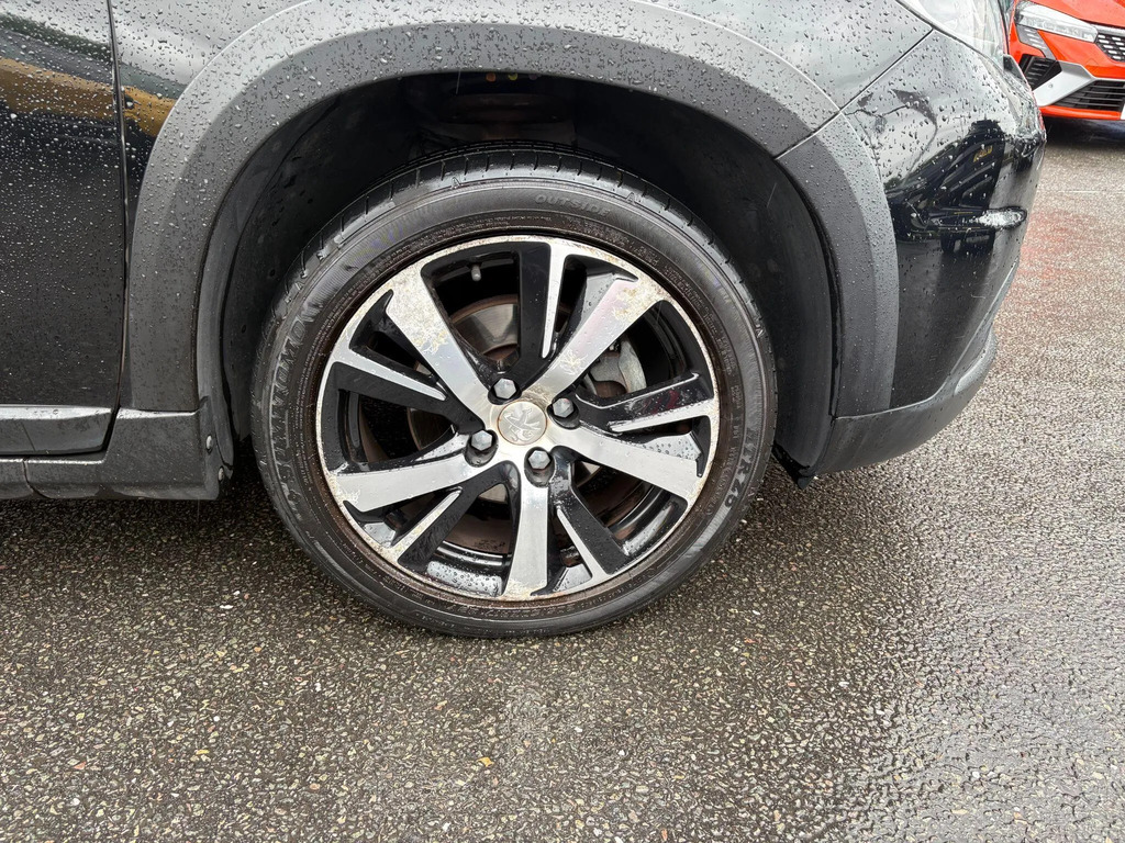 Peugeot 2008 Puretech Active White #14
