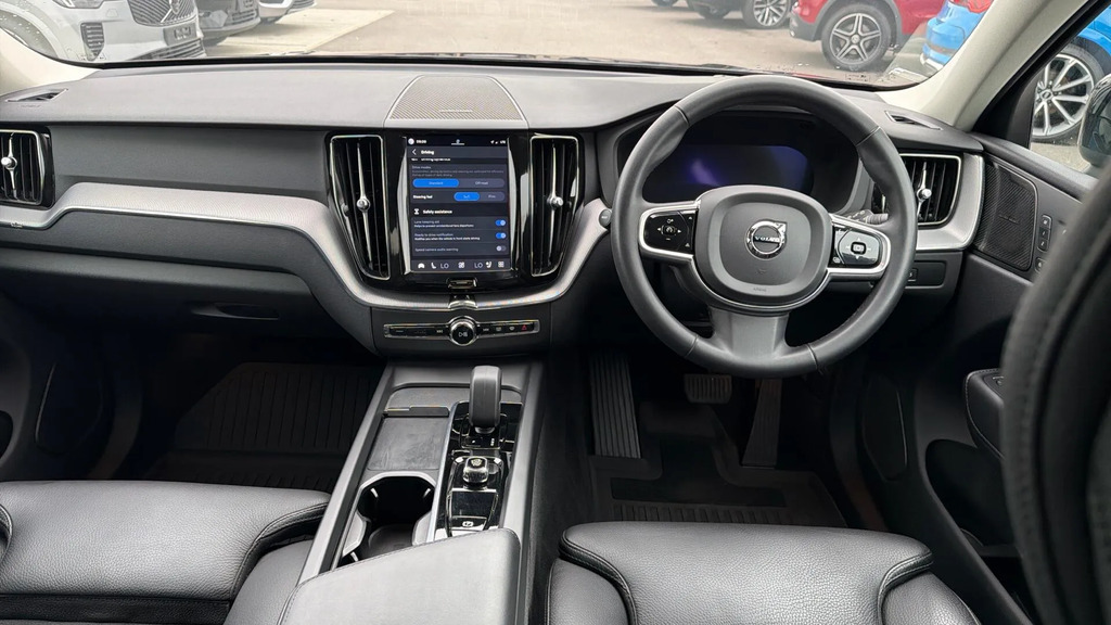 Volvo XC60 Core Blue #5