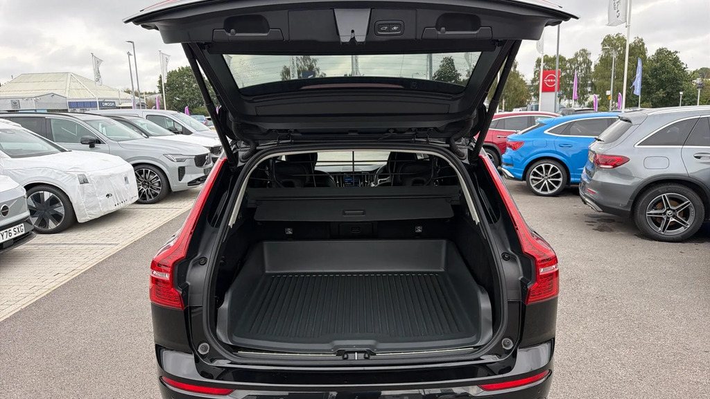 Volvo XC60 Core Blue #13