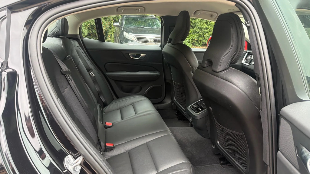 Volvo S60 2.0 B5p Plus Dark  #6