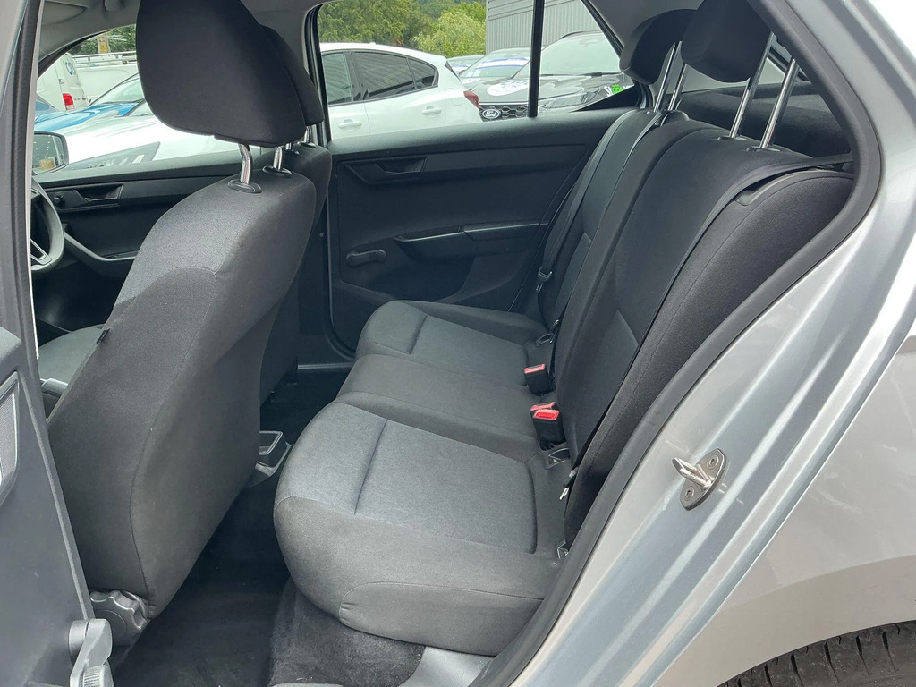 Skoda Fabia 1L S White #11