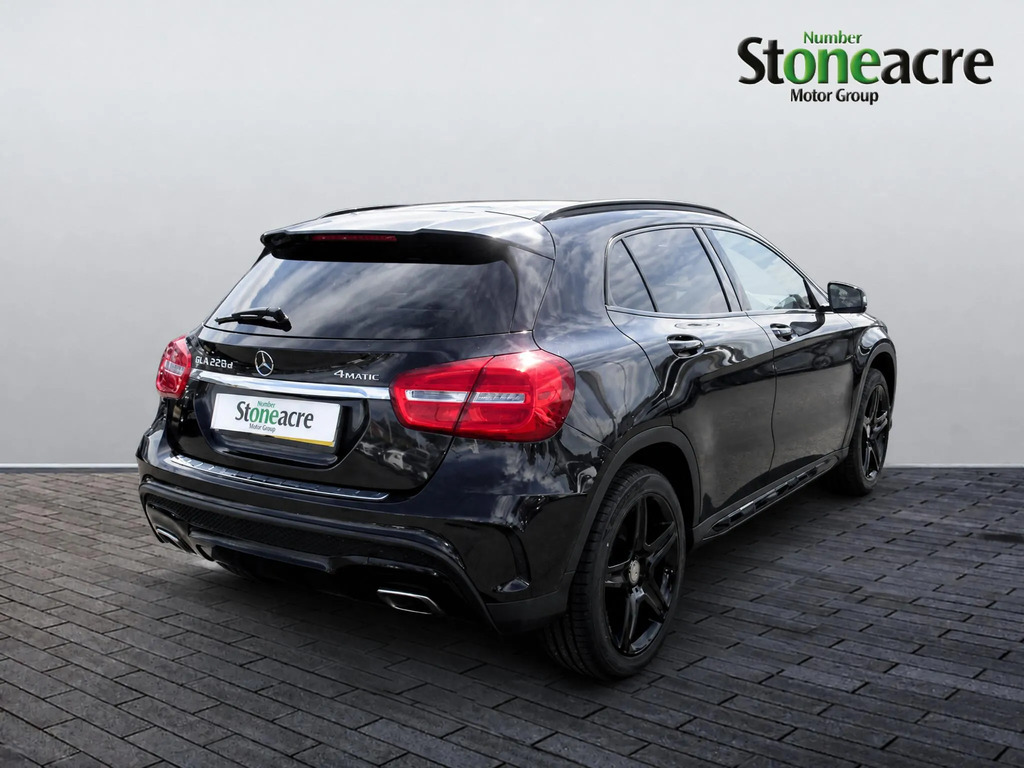Mercedes-Benz GLA Class Gla 200D Amg Line White #9