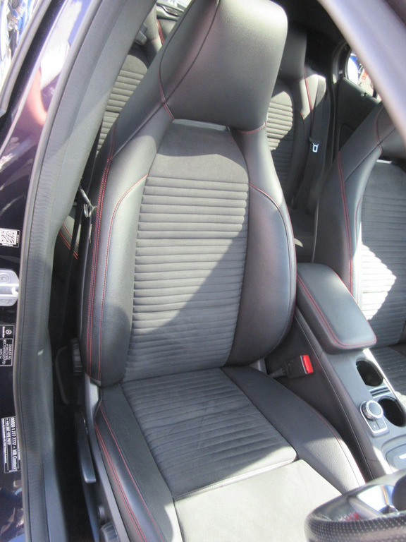 Mercedes-Benz GLA Class Gla 200D Amg Line White #41