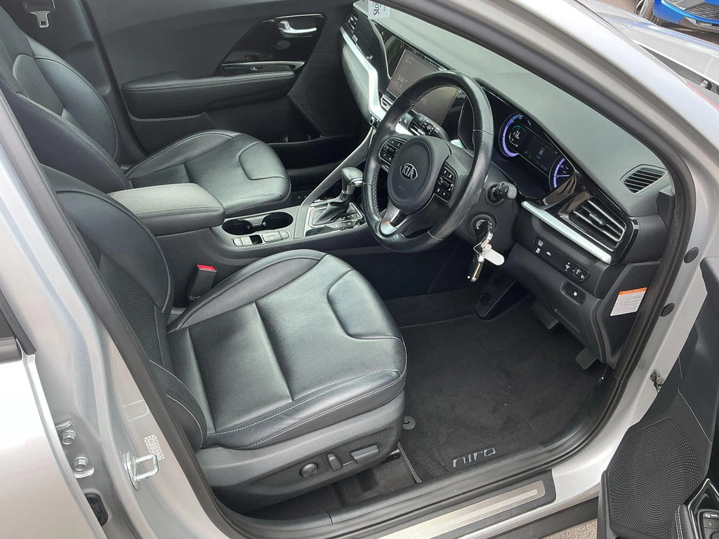 Kia Niro 3 Black #11