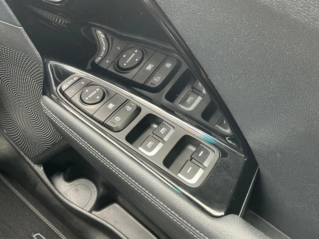 Kia Niro 3 Black #21