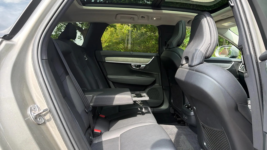 Volvo V90 Cross Country Estate  #5
