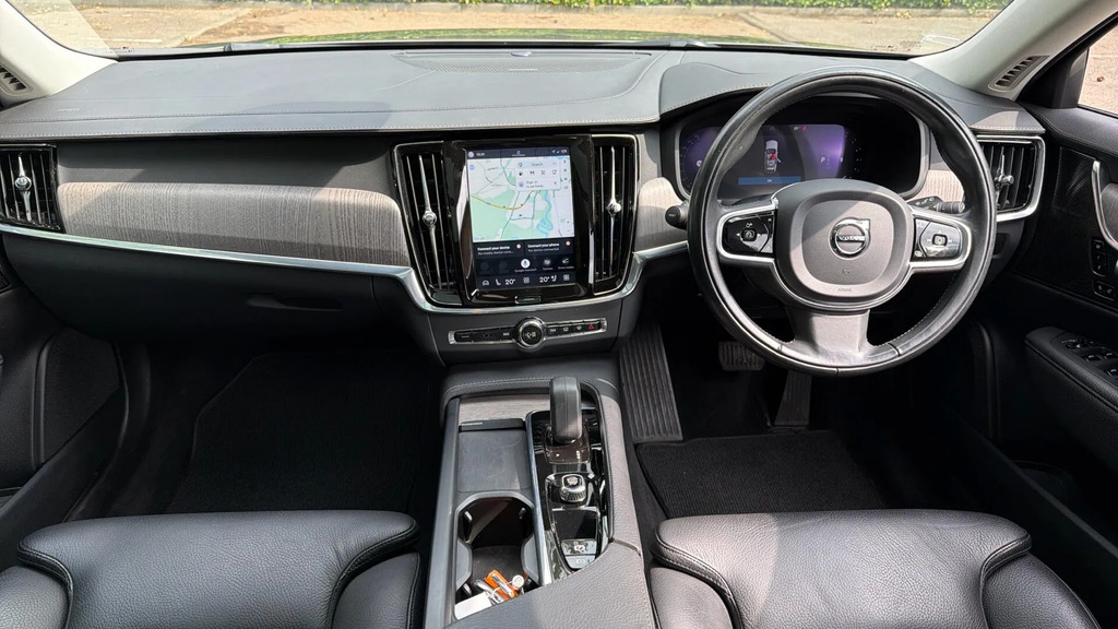 Volvo V90 Cross Country Estate  #4