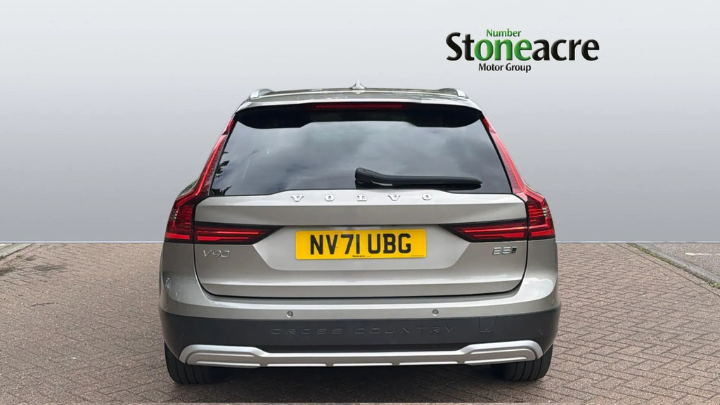 Volvo V90 Cross Country Estate  #6