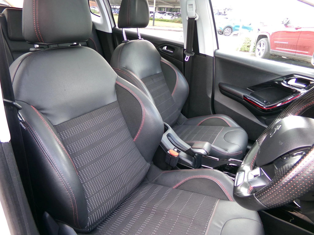 Peugeot 2008 Puretech Active Grey #19