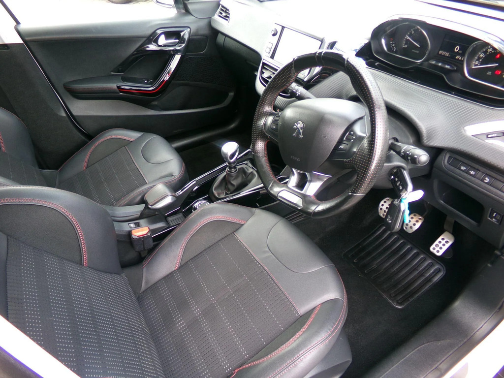 Peugeot 2008 Puretech Active Grey #11