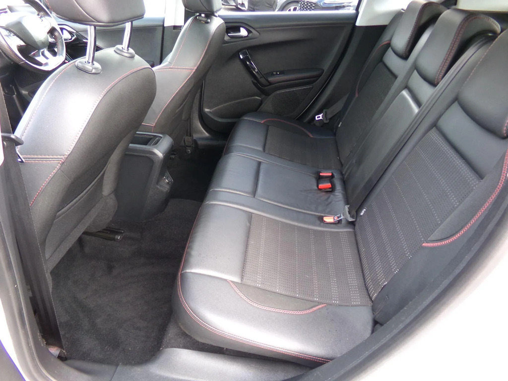 Peugeot 2008 Puretech Active Grey #20