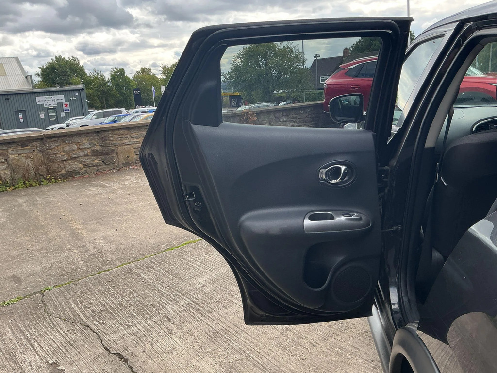 Nissan Juke Juke Tekna Black #12