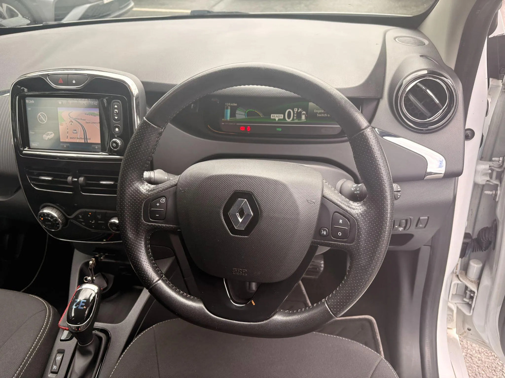 Renault Zoe Dynamique Nav Red #31