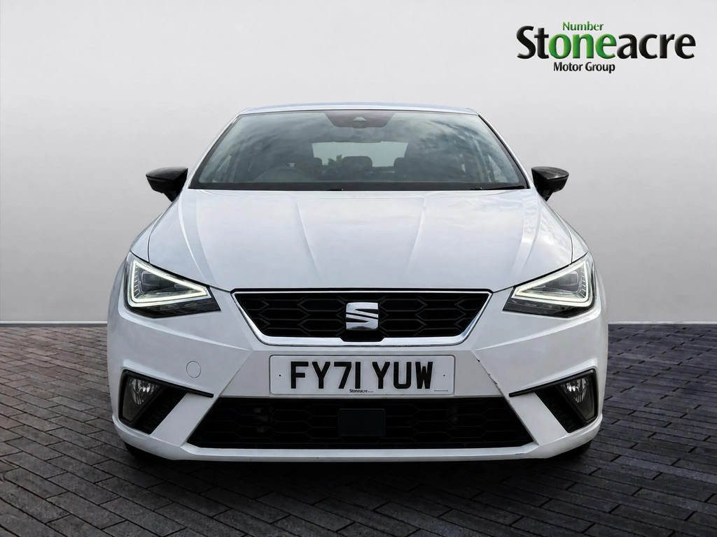 Seat Ibiza 1.0 Tsi Fr Hatchback White #2