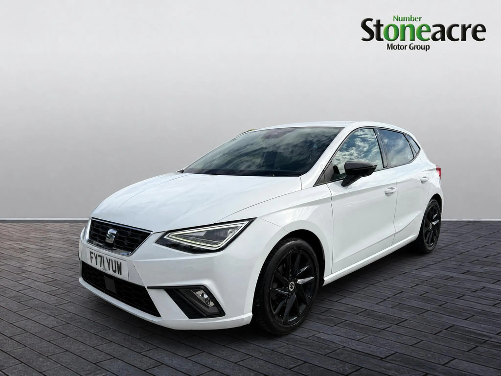 Seat Ibiza 1.0 Tsi Fr Hatchback White #3