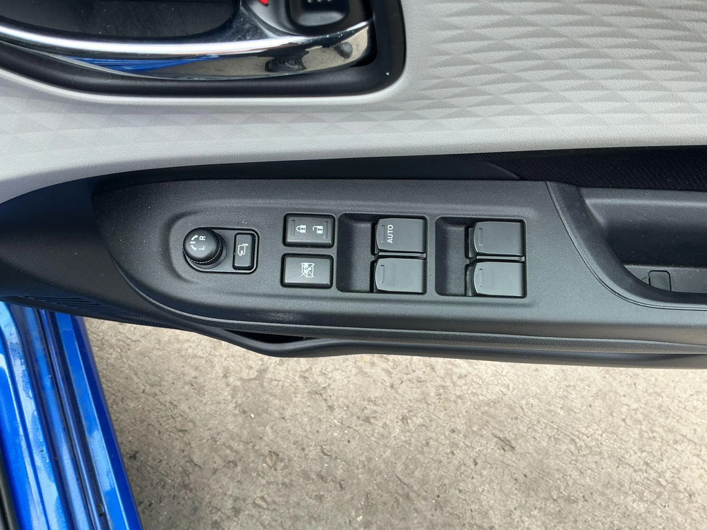 Suzuki Swift Motion Blue #25
