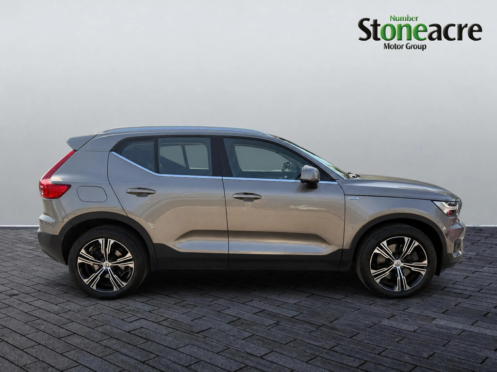 Volvo XC40 Suv #2