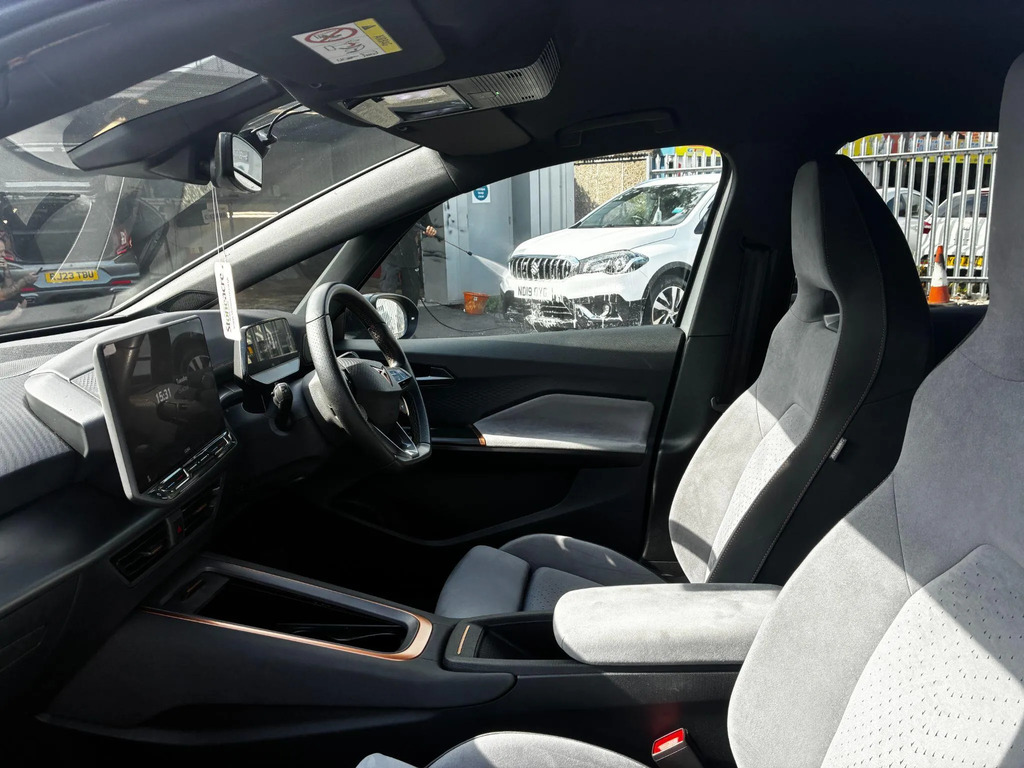Cupra Born V2 Silver #14