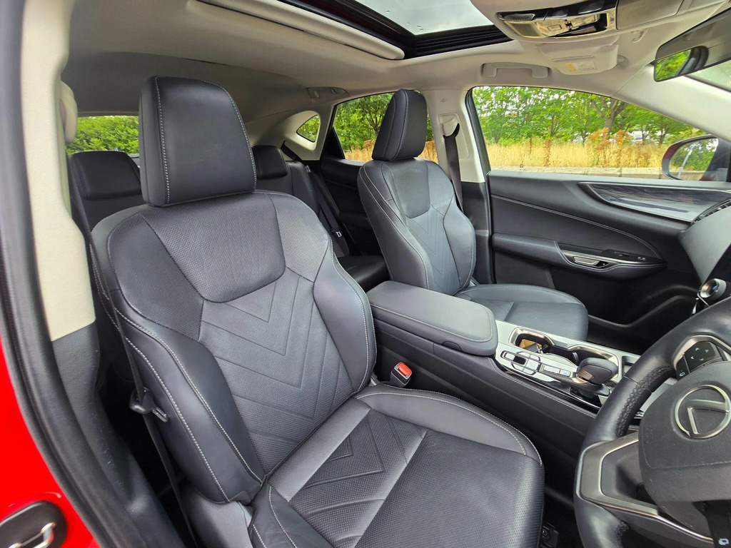 Lexus NX 450H Plus White #35