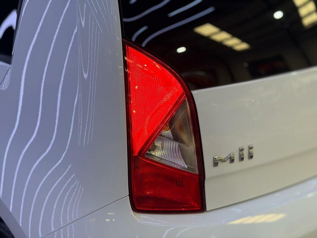 Seat MII Black #16