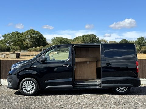 Toyota PROACE 1.5D Icon Mwb Black #3
