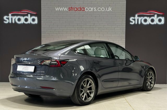 Tesla Model 3 Motor Long Range Saloon GJ71JZV Grey #4
