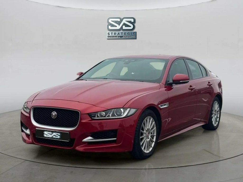Jaguar XE  Red #10