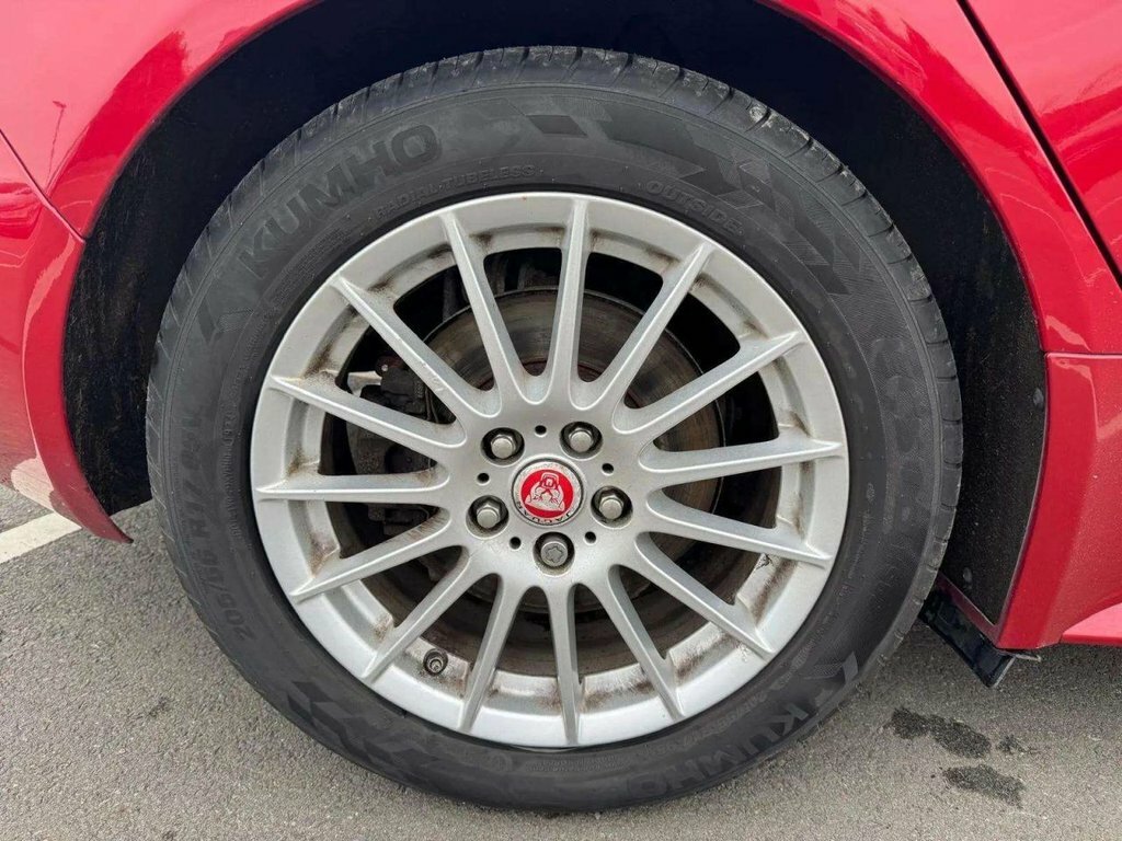 Jaguar XE  Red #42