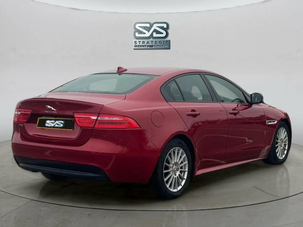 Jaguar XE  Red #4