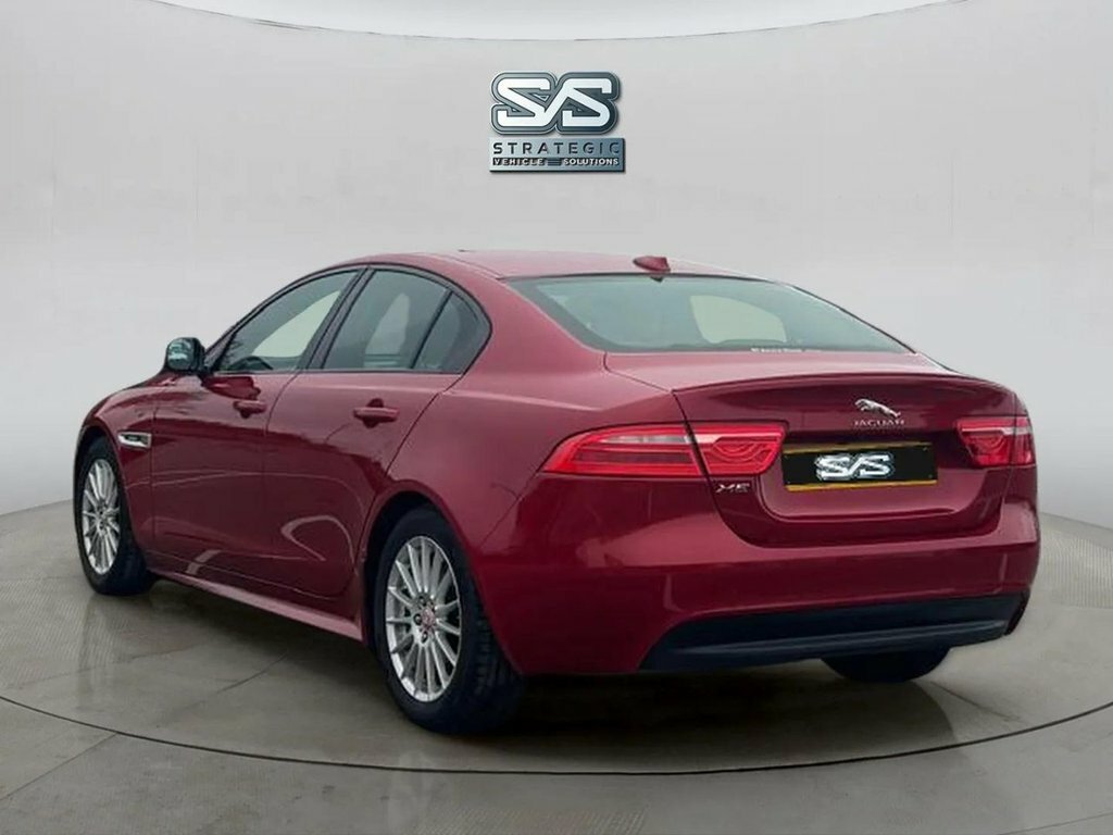 Jaguar XE  Red #5