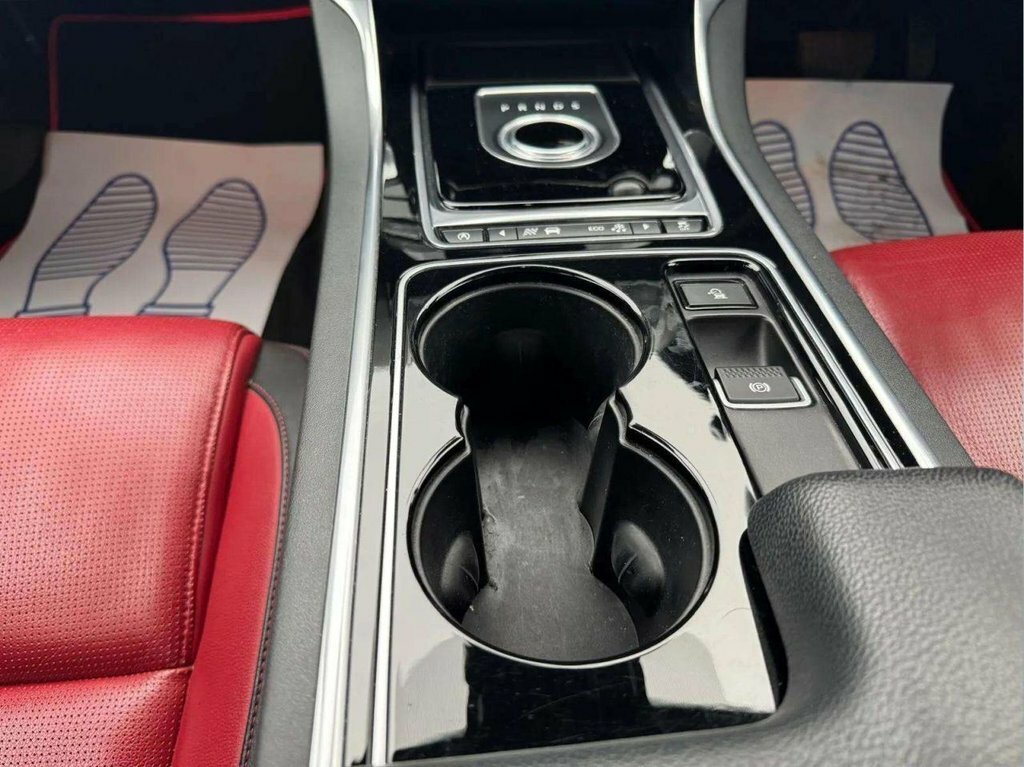 Jaguar XE  Red #14