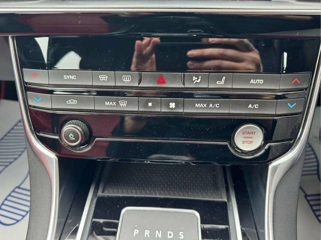 Jaguar XE  Red #26