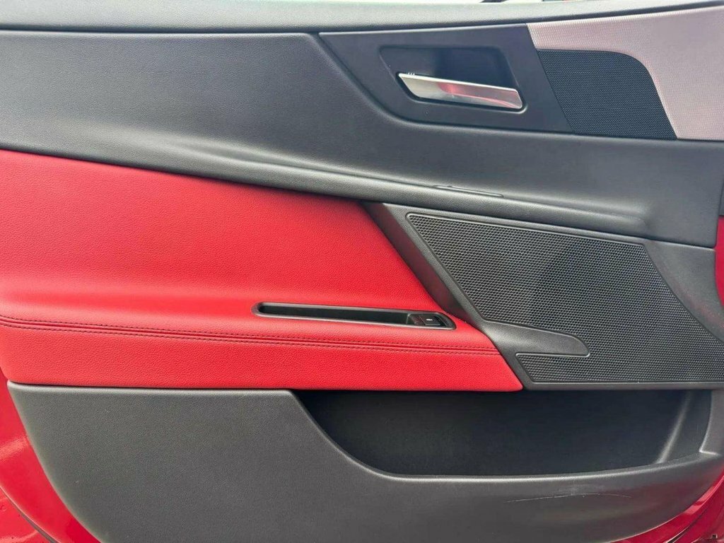 Jaguar XE  Red #40