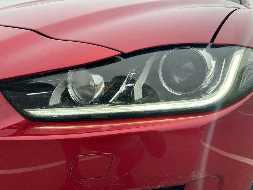 Jaguar XE  Red #39
