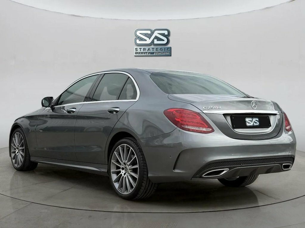 Mercedes-Benz C Class 2.1L Amg Line Grey #5