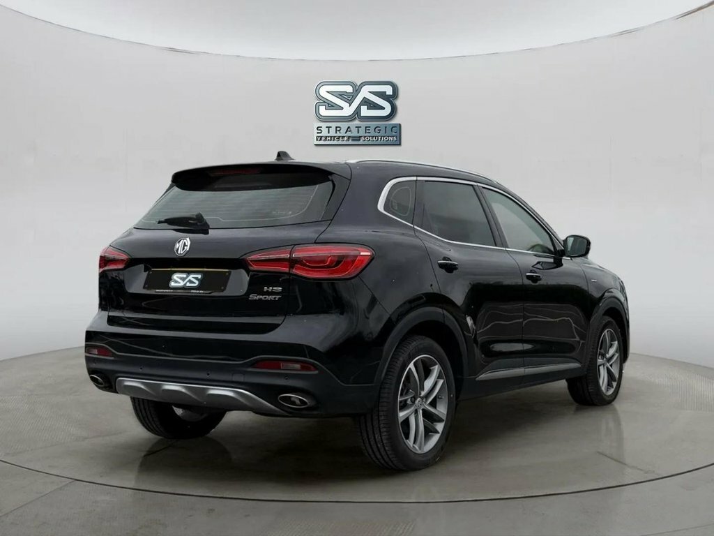 MG HS 1.5L Exclusive Black #6