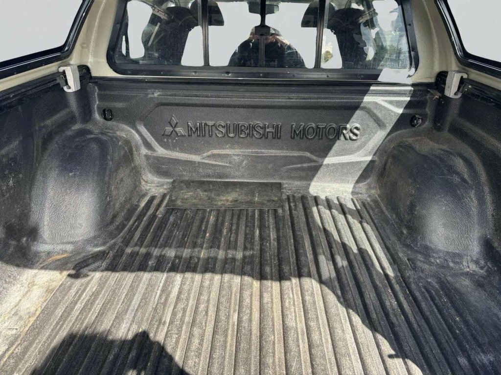 Mitsubishi L200 Pickup  #58