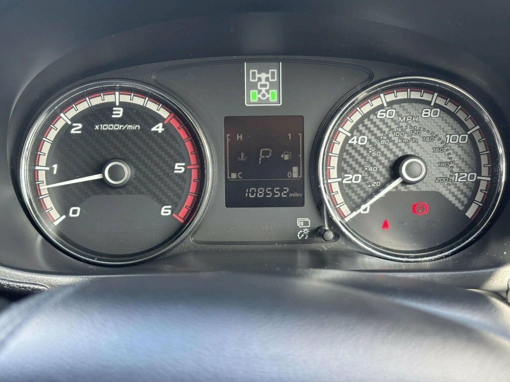 Mitsubishi L200 Pickup  #21