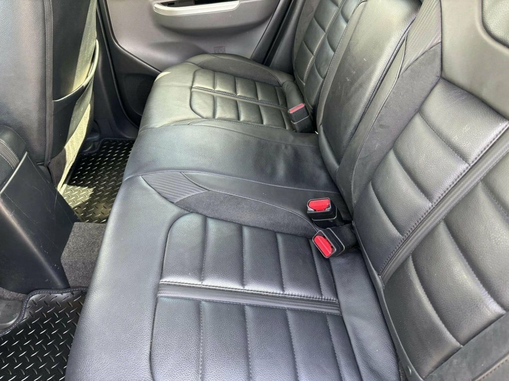 Mitsubishi L200 Pickup  #55